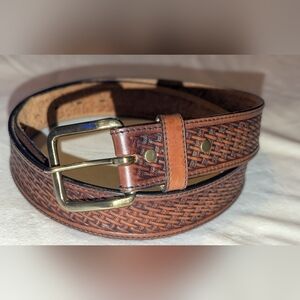 Vintage Silver Creek Collection Belt Leather Brown Basket Weave Deer Tooled Mens